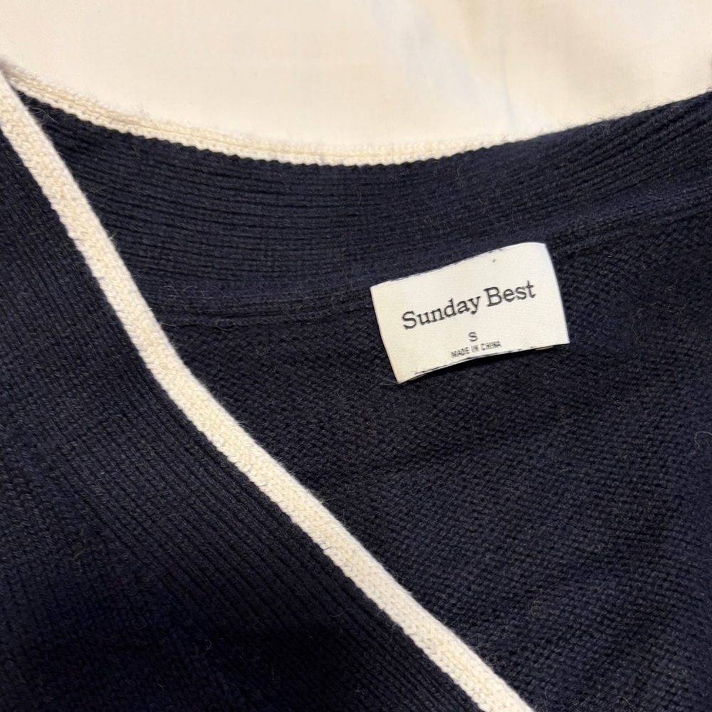 Navy Lamora cardigan - Picture 5 of 8